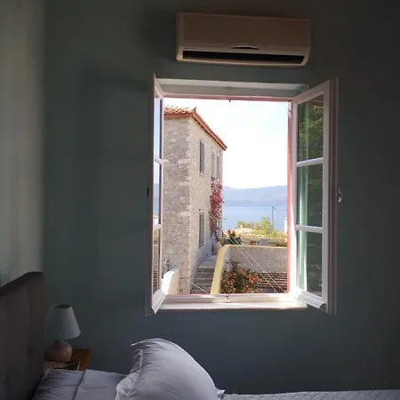 Othon's Appartamento Hydra (Saronic Islands)
