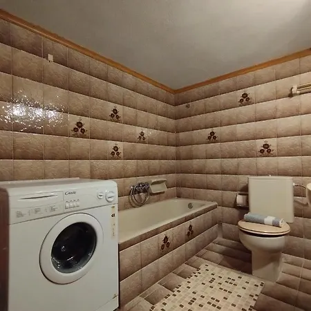 Othon's Apartment *