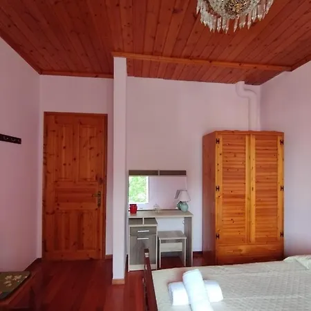 Othon's Apartment *