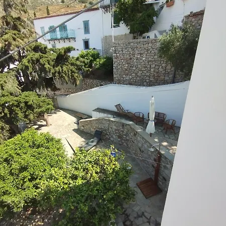 Apartment Othon's Hydra (Saronic Islands)