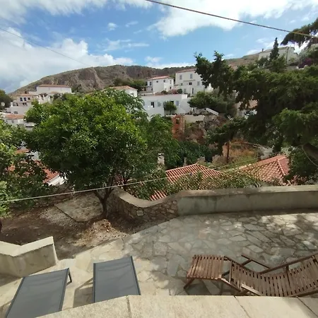 Othon's Apartment Hydra (Saronic Islands)